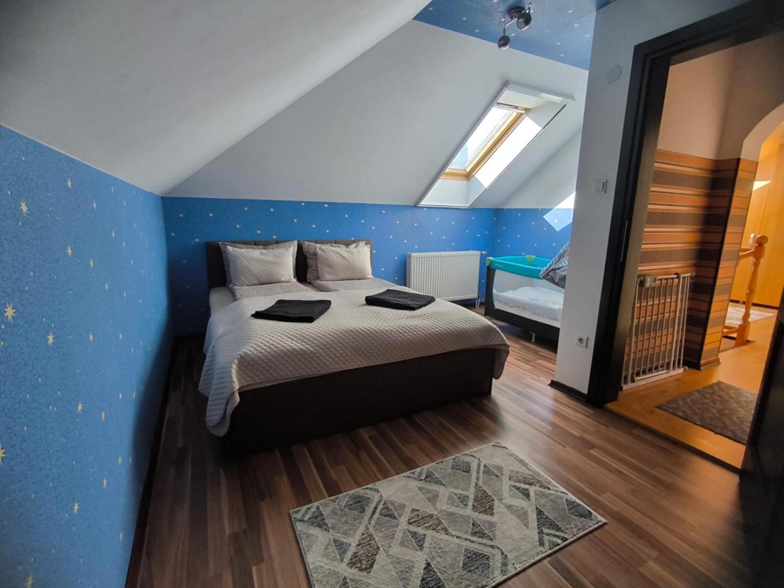 Morrison Apartments Меркуря-Чук Номер фото