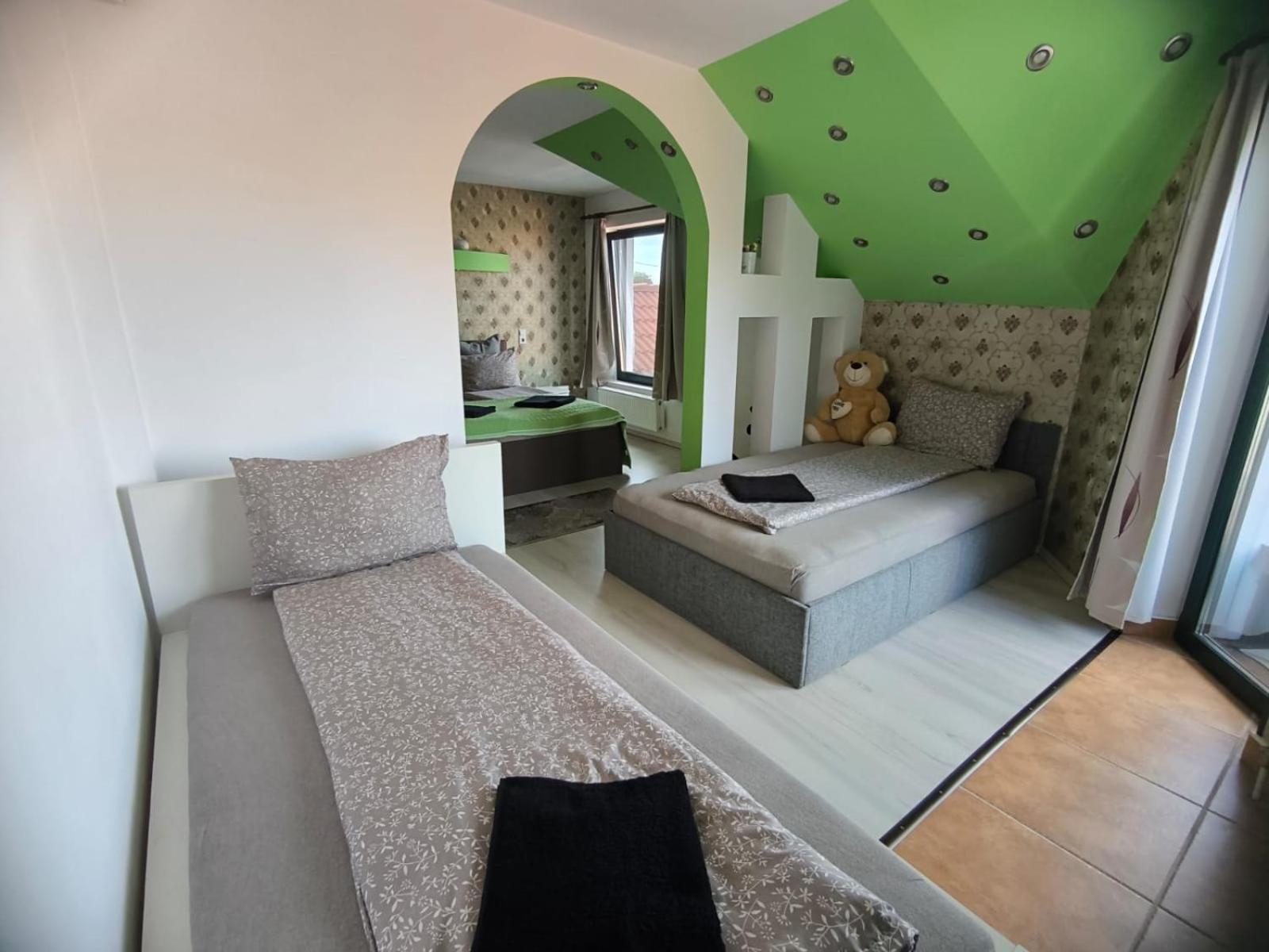 Morrison Apartments Меркуря-Чук Номер фото